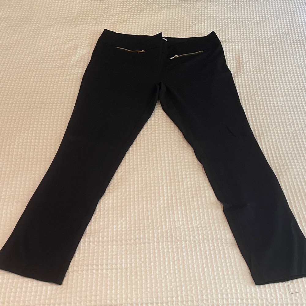 Black Pants with Zipper Detail